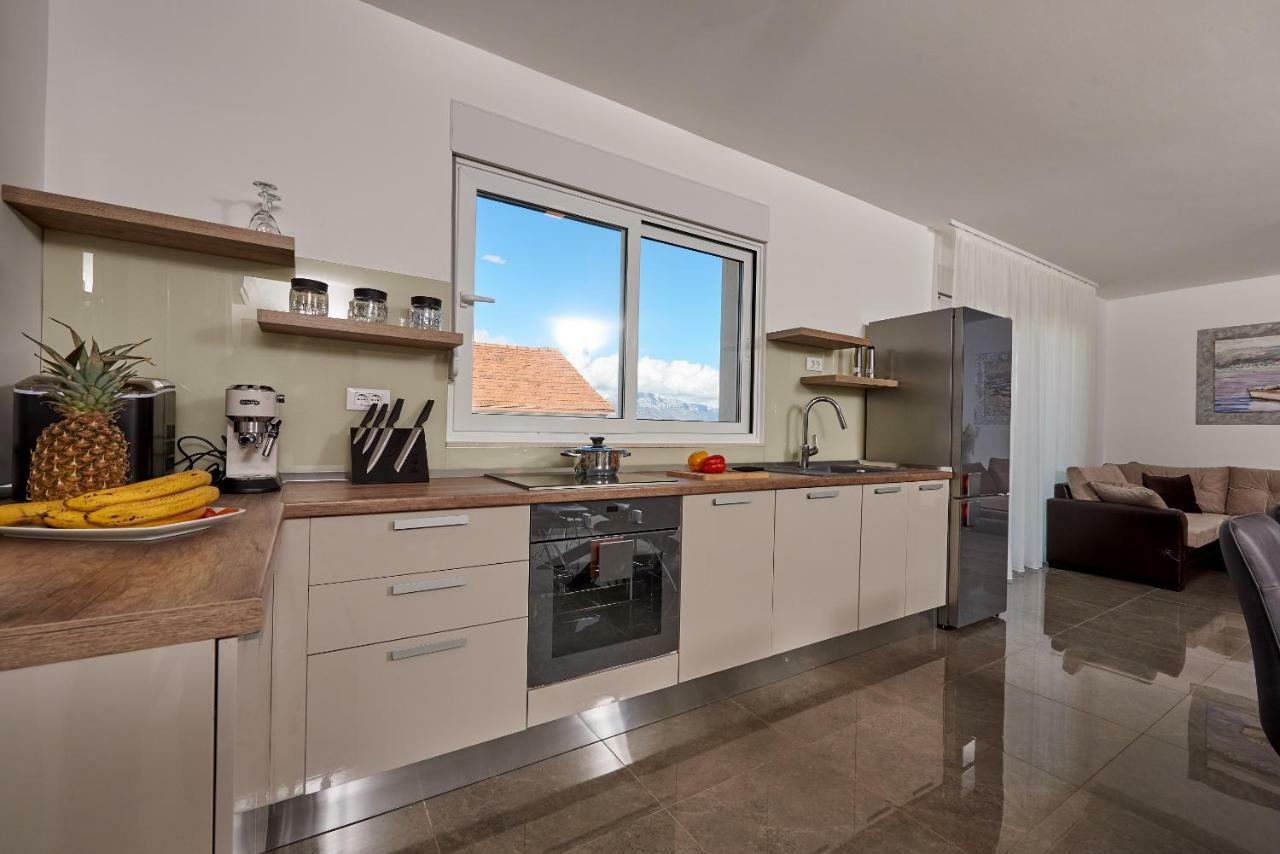 Luxury Villa Residence Zupanovic โตรกีร์ ภายนอก รูปภาพ